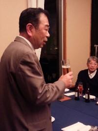 懇親会 益子 武雄 会員乾杯