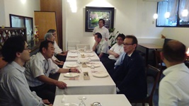 懇親会